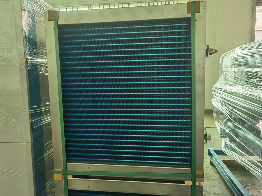 室外風冷冷水機 室外風冷冷水機