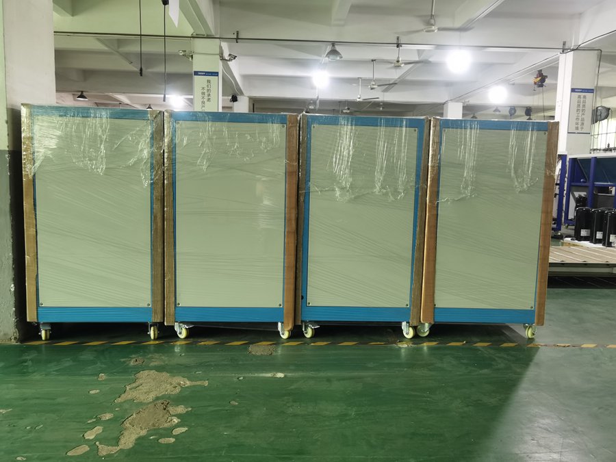 45294131.jpg TF142.jpg